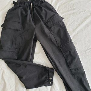 Banana Republic Spoet black cargo pants